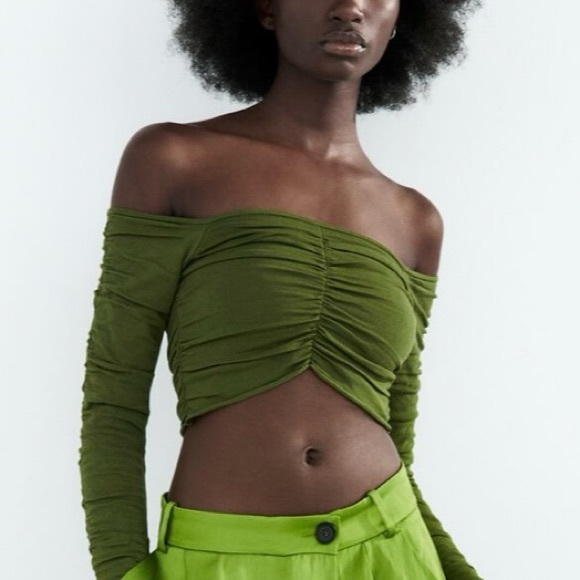 Zara NWOT Olive Green Ruched Long Sleeve Top - Picture 4 of 9